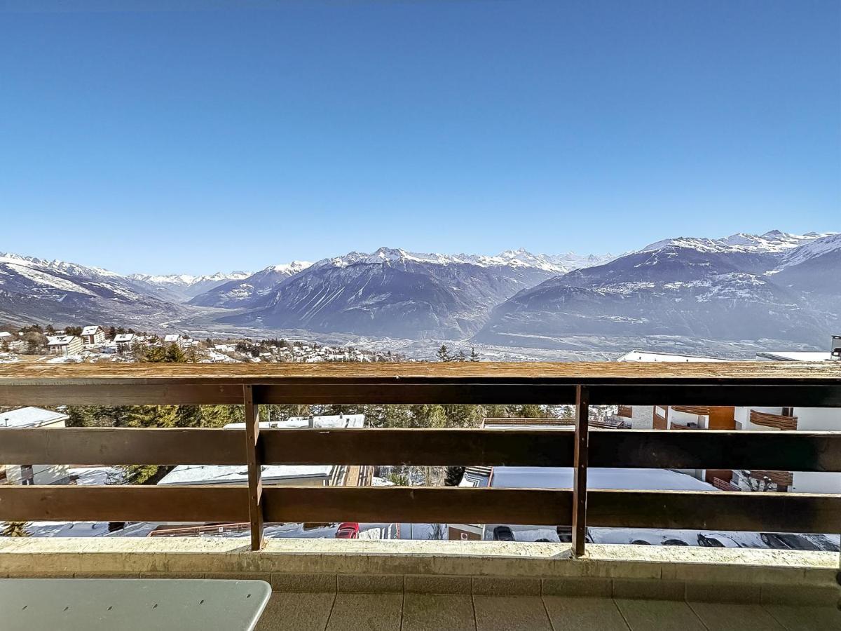 Apartment Pied-a-terre In Crans-montana, Pool And View - Swiss Alps